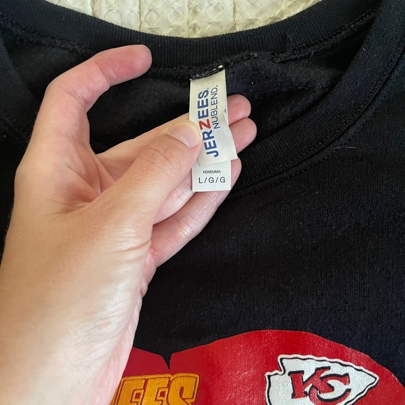 Kansas City chiefs graphic crewneck size large - Picture 3 of 5